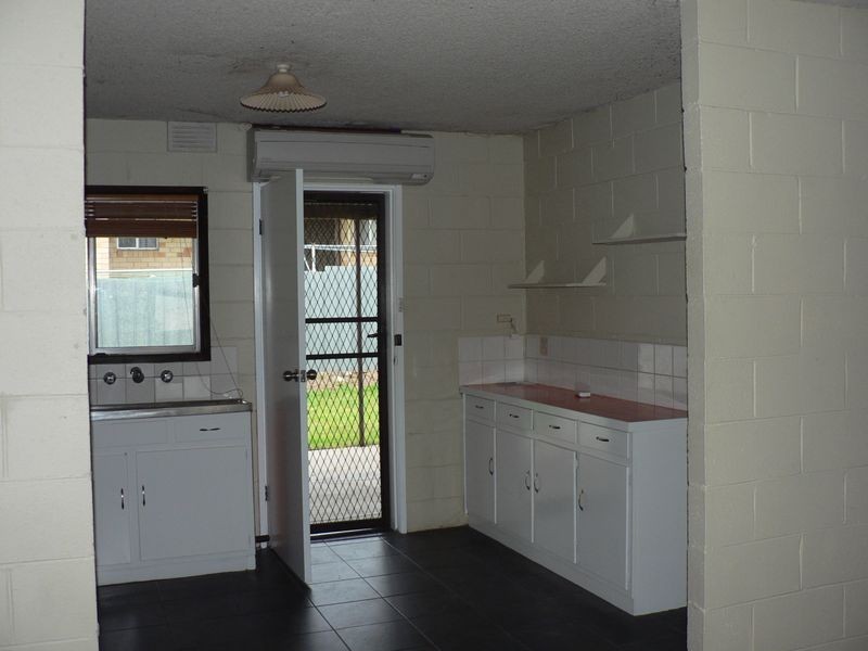 1/7 Sherwood Avenue, Kooringal NSW 2650