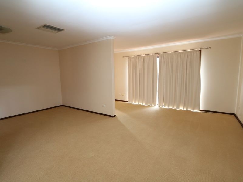 28 Patamba Street, Kooringal NSW 2650