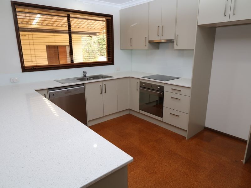 28 Patamba Street, Kooringal NSW 2650