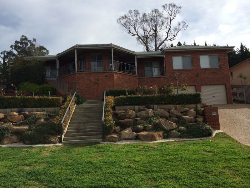 49 Henwood Avenue, Kooringal NSW 2650