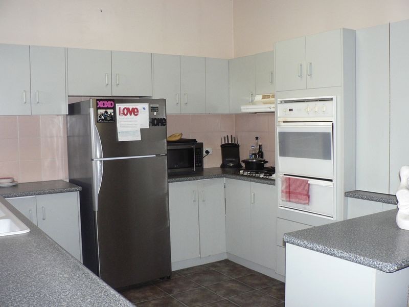 18 Oates Avenue, Wagga Wagga NSW 2650