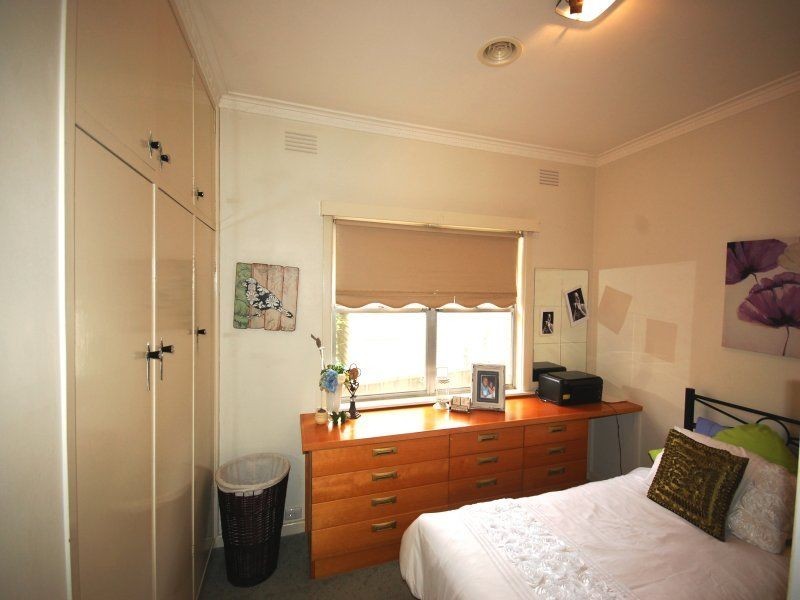 86 Grove Street, Kooringal NSW 2650