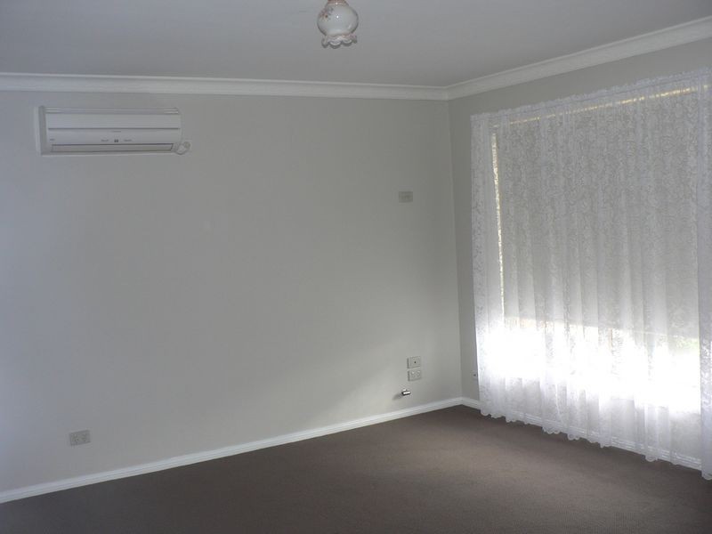 1/2 Borneo Place, Wagga Wagga NSW 2650