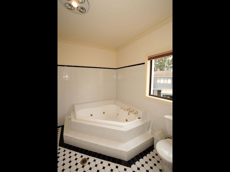 4/187 Forsyth Street, Wagga Wagga NSW 2650