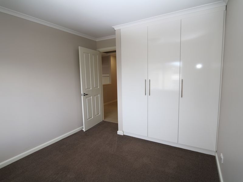 3/2 Cochrane Street, Kooringal NSW 2650