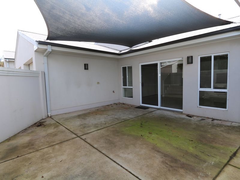 3/2 Cochrane Street, Kooringal NSW 2650