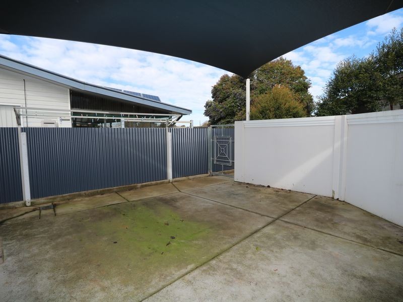 3/2 Cochrane Street, Kooringal NSW 2650