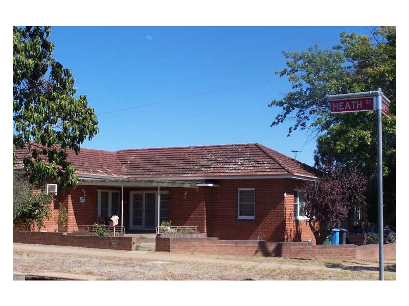 48 Blamey Street, Turvey Park NSW 2650