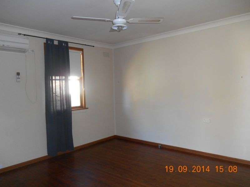 16 Tarakan Avenue, Wagga Wagga NSW 2650