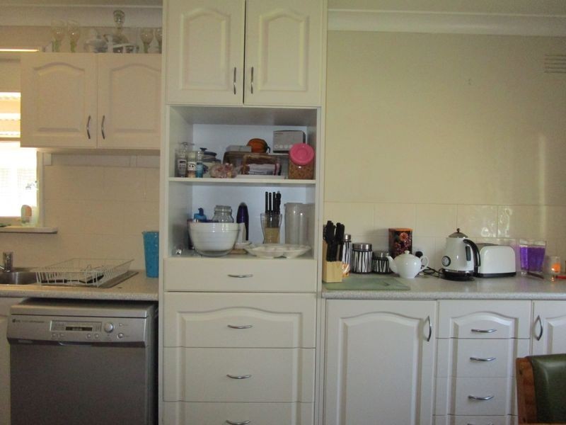 16 Tarakan Avenue, Wagga Wagga NSW 2650