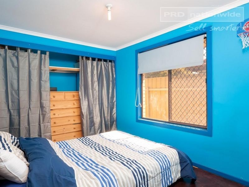34 Forrest Street, Lake Albert NSW 2650