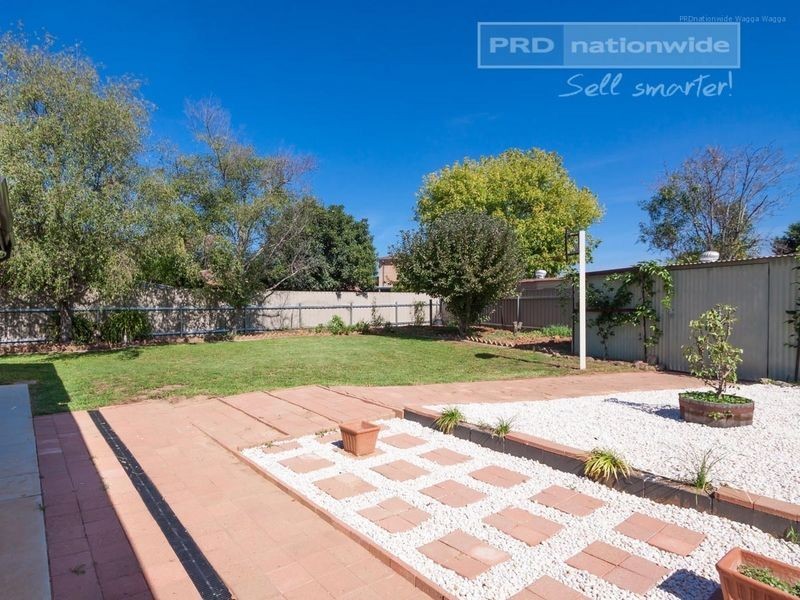 34 Forrest Street, Lake Albert NSW 2650