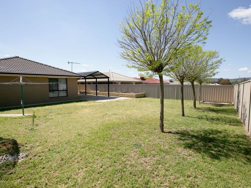 47 Barrima Drive, Glenfield Park NSW 2650