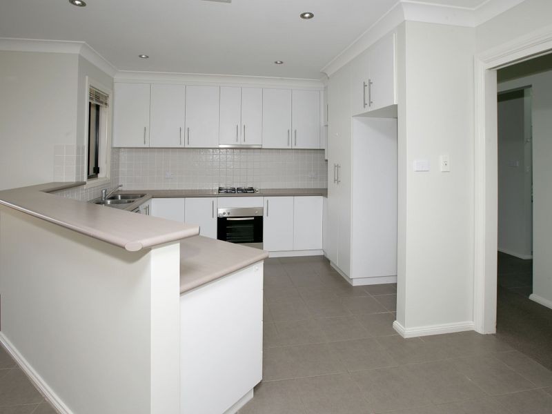 47 Barrima Drive, Glenfield Park NSW 2650