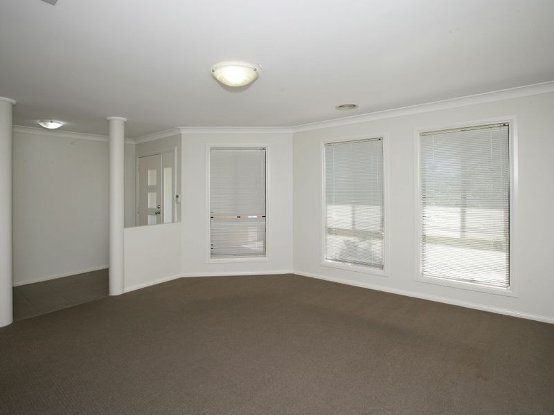 47 Barrima Drive, Glenfield Park NSW 2650