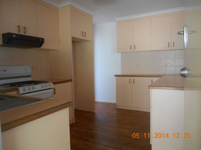66 Warrawong Street, Kooringal NSW 2650