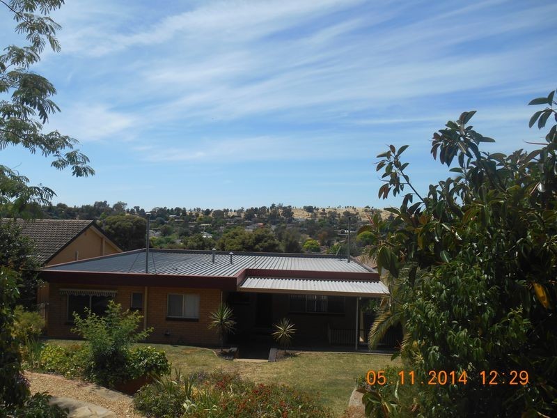 66 Warrawong Street, Kooringal NSW 2650