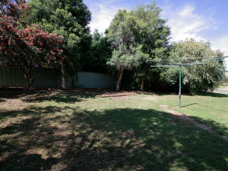 89 Red Hill Road, Kooringal NSW 2650