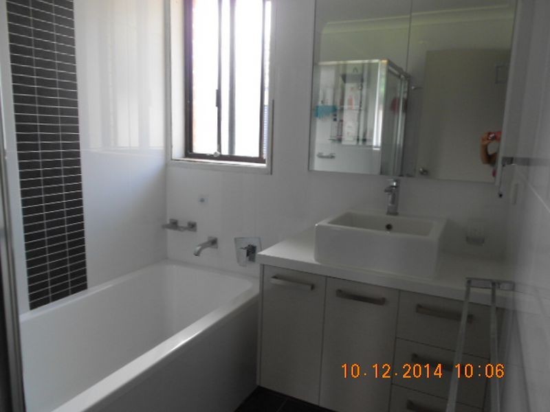 93 Undurra Drive, Glenfield Park NSW 2650