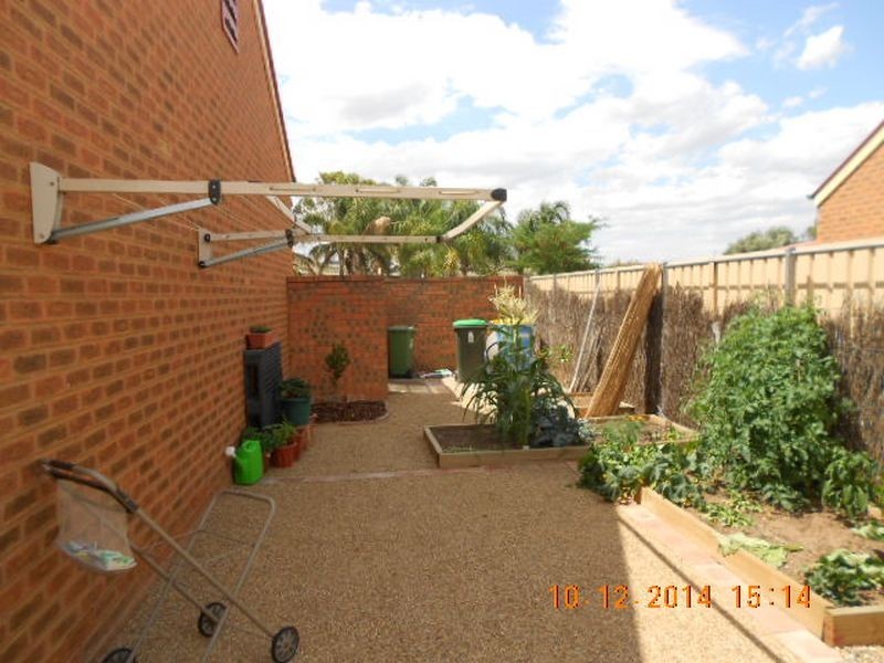 2 Nardoo Street, Glenfield Park NSW 2650