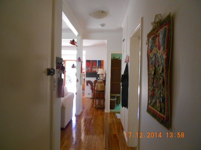 33 Beltana Avenue, Mount Austin NSW 2650