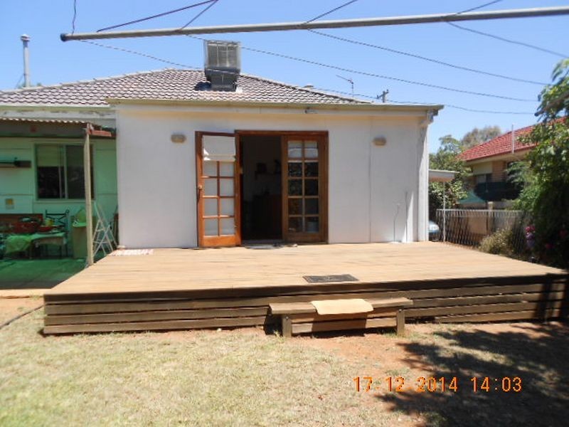 33 Beltana Avenue, Mount Austin NSW 2650
