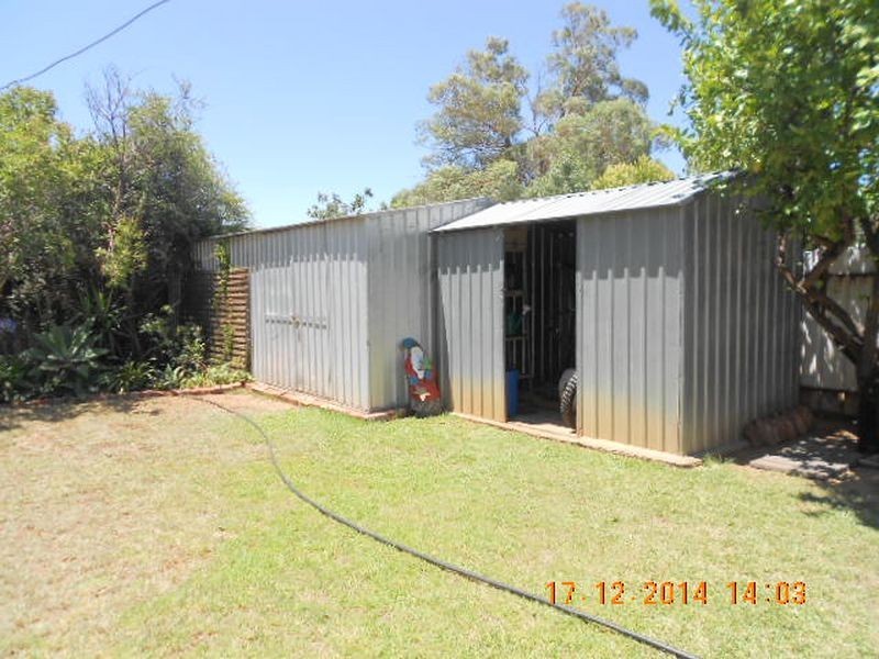 33 Beltana Avenue, Mount Austin NSW 2650