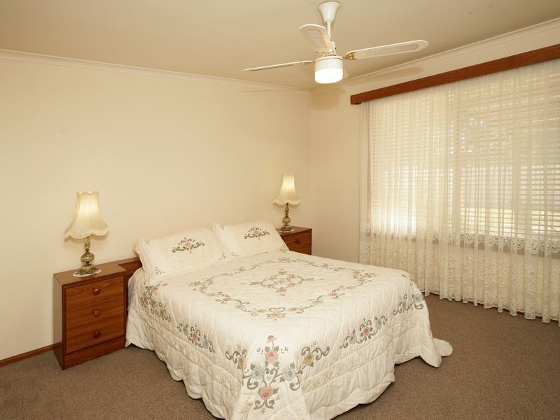 3 Undurra Drive, Glenfield Park NSW 2650