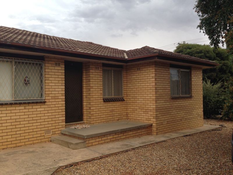 1/69 Raye Street, Tolland NSW 2650