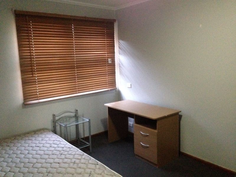 44 Gilmore Avenue, Mount Austin NSW 2650