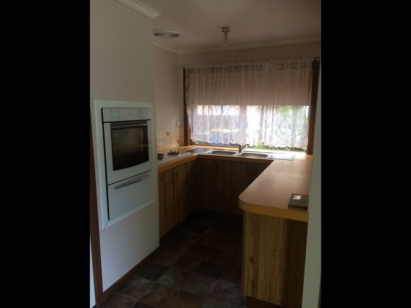 5 Incarnie Crescent, Wagga Wagga NSW 2650