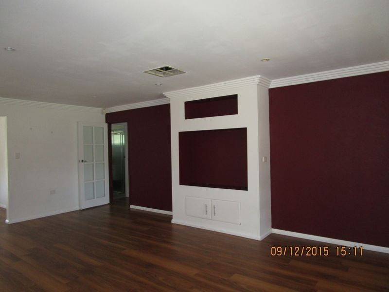 3 Grevillea Crescent, Lake Albert NSW 2650