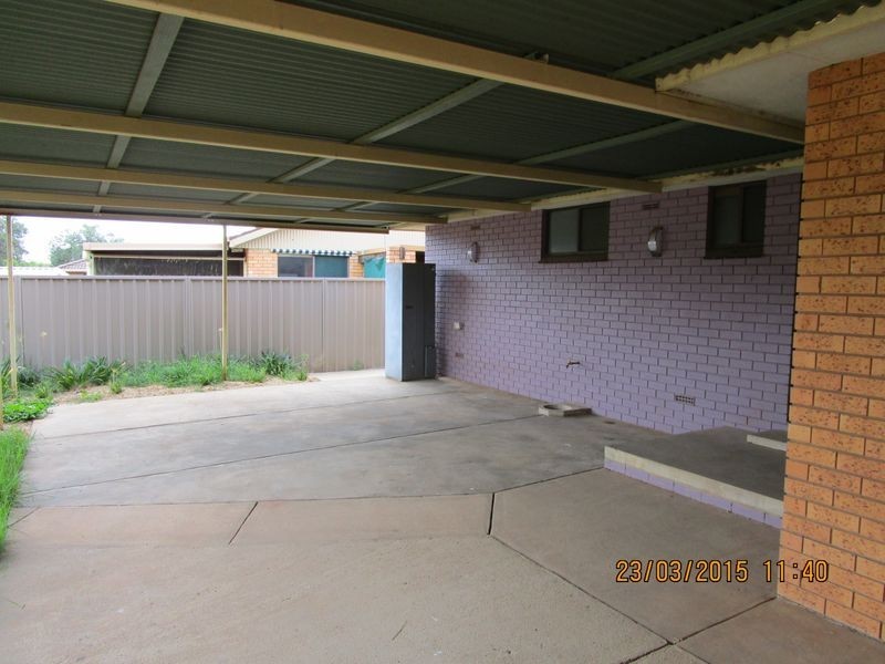 111 McKell Avenue, Mount Austin NSW 2650