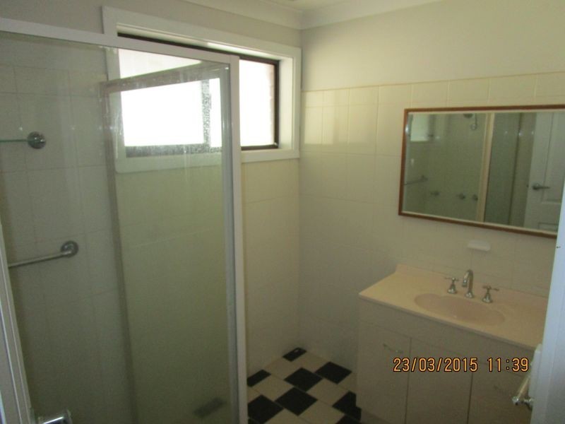 111 McKell Avenue, Mount Austin NSW 2650