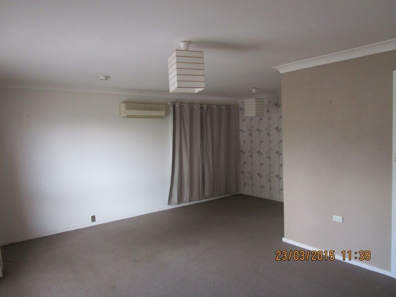 111 McKell Avenue, Mount Austin NSW 2650