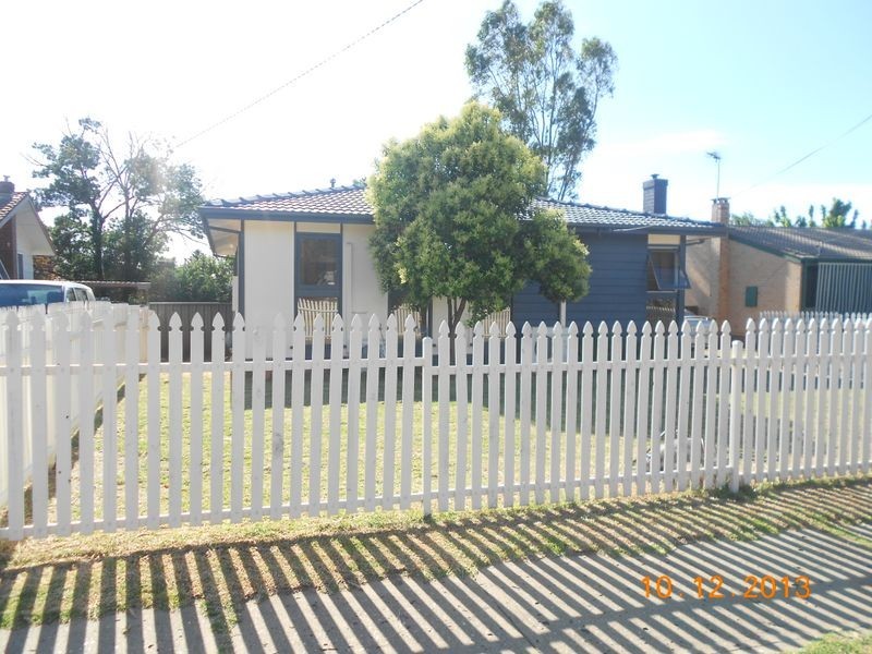 52 Ziegler Avenue, Kooringal NSW 2650