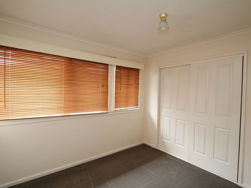 52 Ziegler Avenue, Kooringal NSW 2650