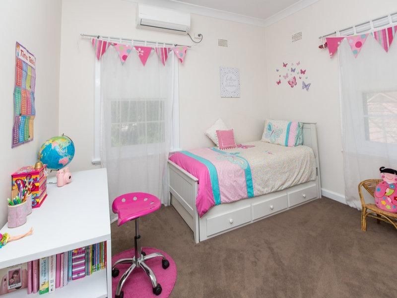 70 The Esplanade, Wagga Wagga NSW 2650