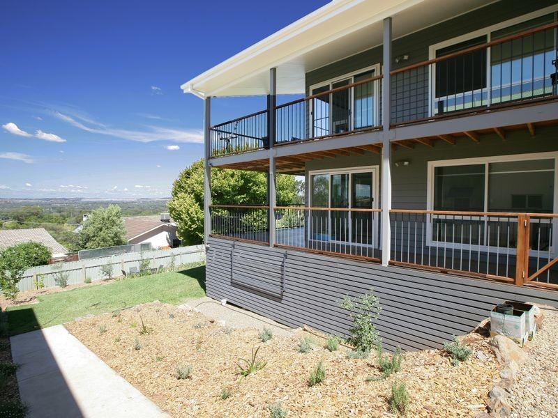 9 Bellevue Parade, Kooringal NSW 2650