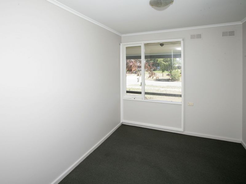 152 Raye Street, Tolland NSW 2650