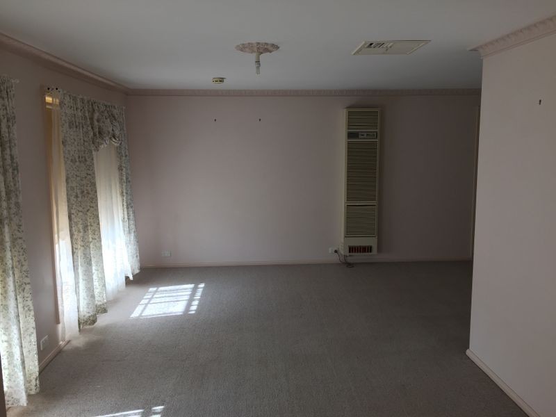 44 Lamilla Street, Glenfield Park NSW 2650