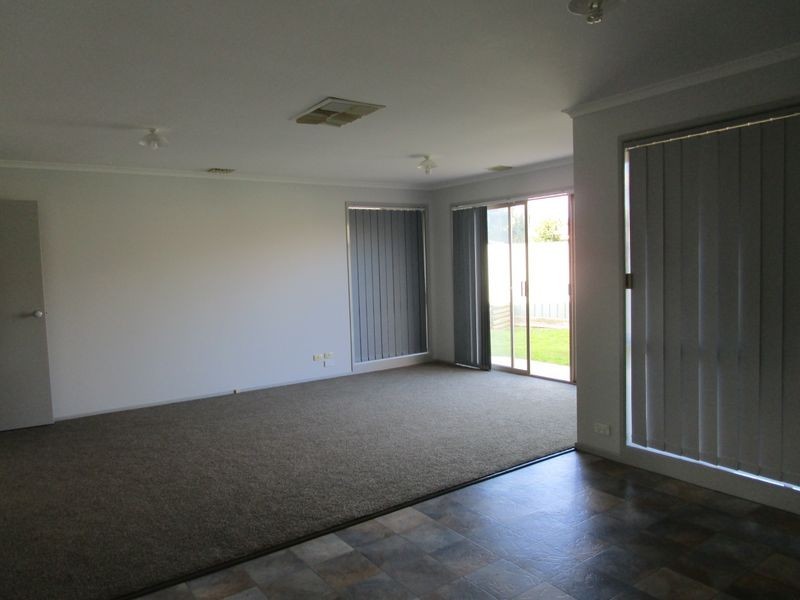 41 Fay Avenue, Kooringal NSW 2650
