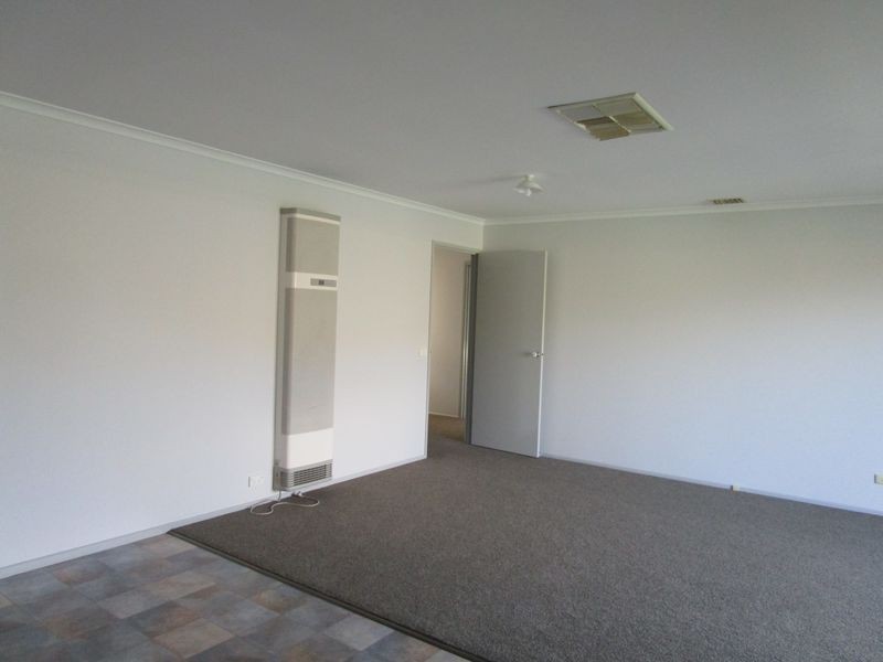 41 Fay Avenue, Kooringal NSW 2650