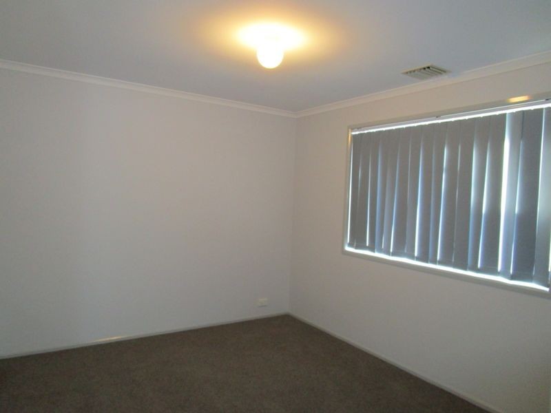 41 Fay Avenue, Kooringal NSW 2650