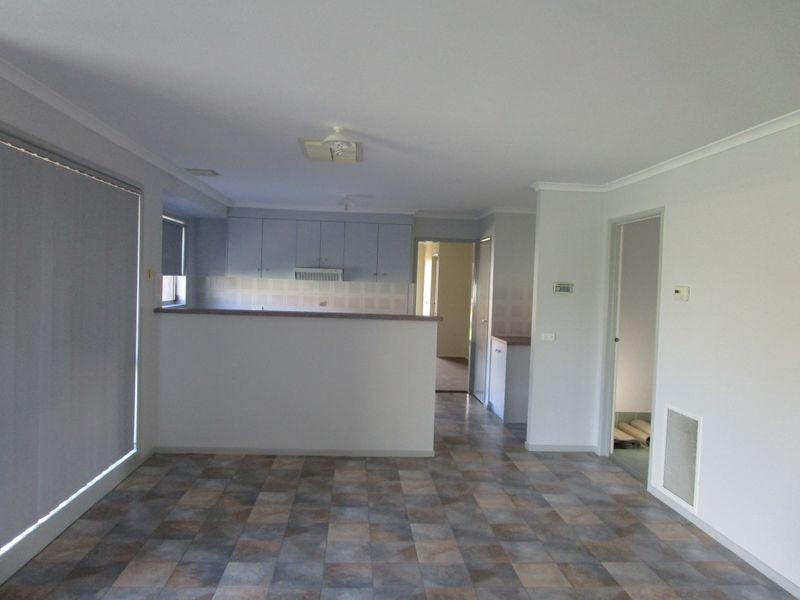 41 Fay Avenue, Kooringal NSW 2650