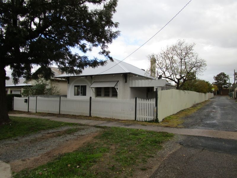 31 Norman Street, Wagga Wagga NSW 2650