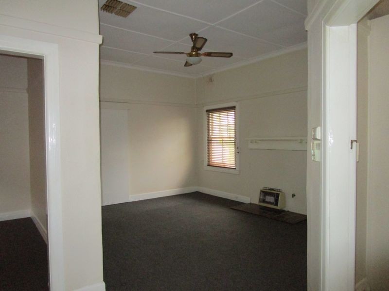 31 Norman Street, Wagga Wagga NSW 2650