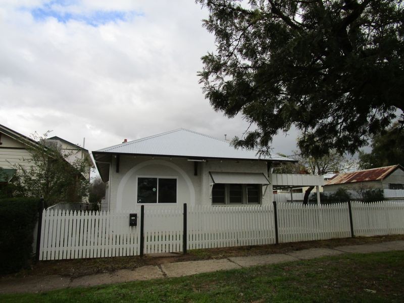 31 Norman Street, Wagga Wagga NSW 2650