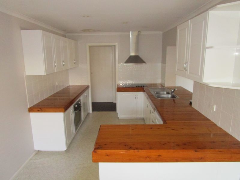 10 Roosevelt Avenue, Alfredtown NSW 2650