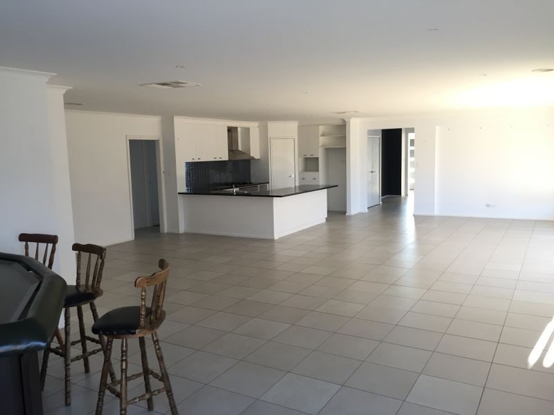 5 Wellington Avenue, Tatton NSW 2650